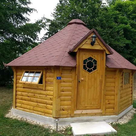 Kota De Bairon Camping Le Chesne (Ardennes)